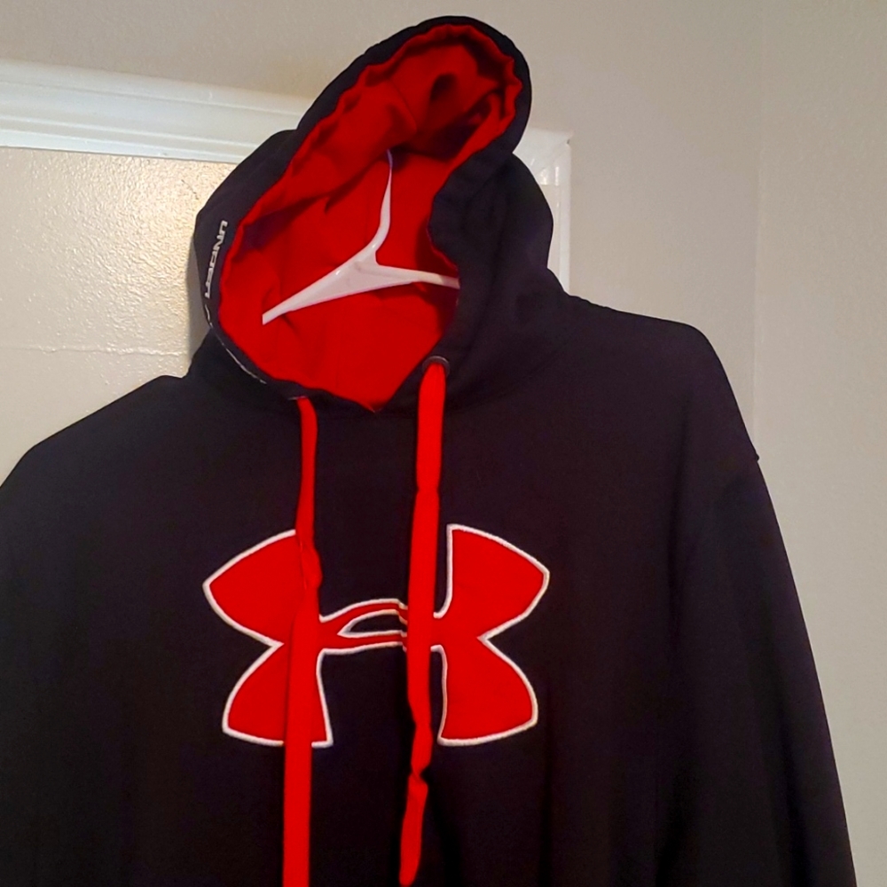 Under Armour Hoodie